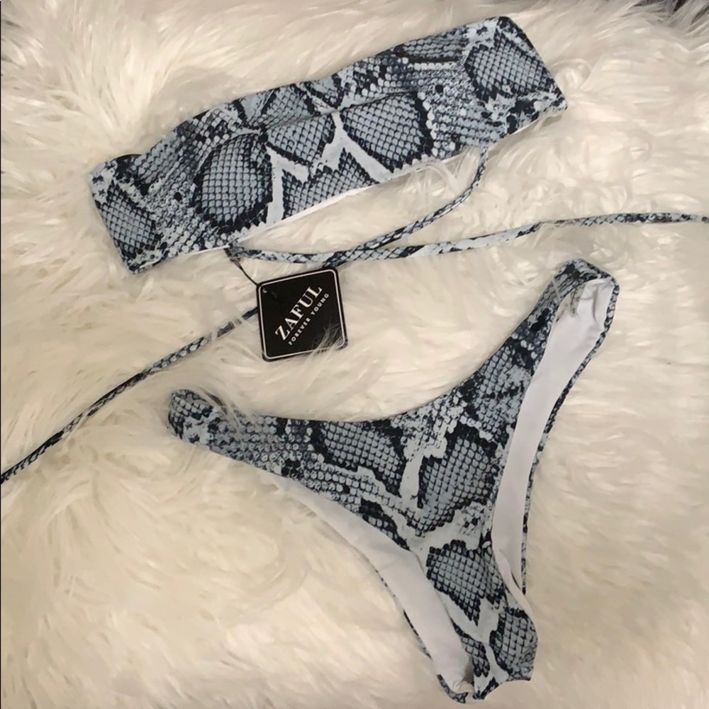 Snakeskin bandeau bikini